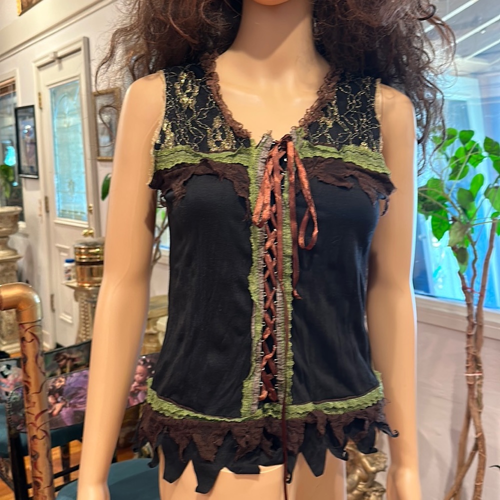 Renaissance tank top “Oh Yes” black,  gold & green lace, Size M